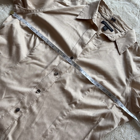 Banana Republic Cotton Non-Iron Tailored Beige Button Down Size 14 - Picture 5 of 8